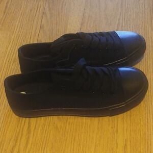 Women's Classic Black Sneakers